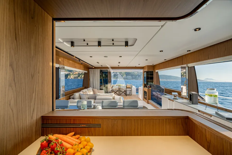 SEA DIAMOND, photos 2
