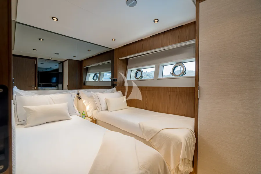 SEA DIAMOND, photos 4