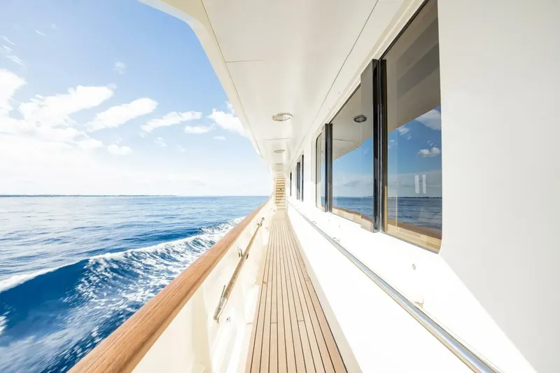 BG, on deck 6