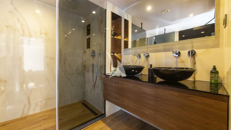M/Y ANTHEA, cabins 3