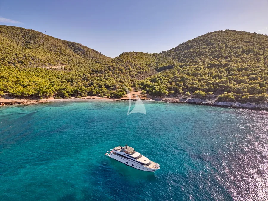GOLDEN YACHT, photos 6