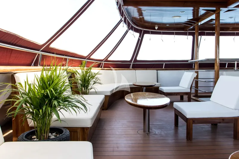 IL MARE, inside 4