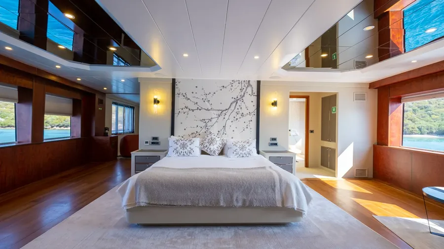 OCEAN BREEZE, photos 2