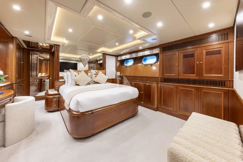 COME PRIMA, cabins 4