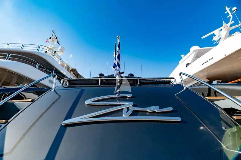 EVA, on deck 4
