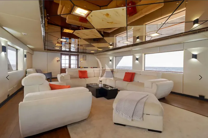 M/Y PASSION, inside 5
