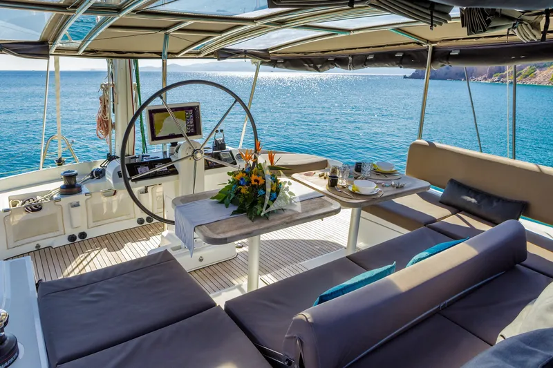 ELVIRA 52, all photos 4