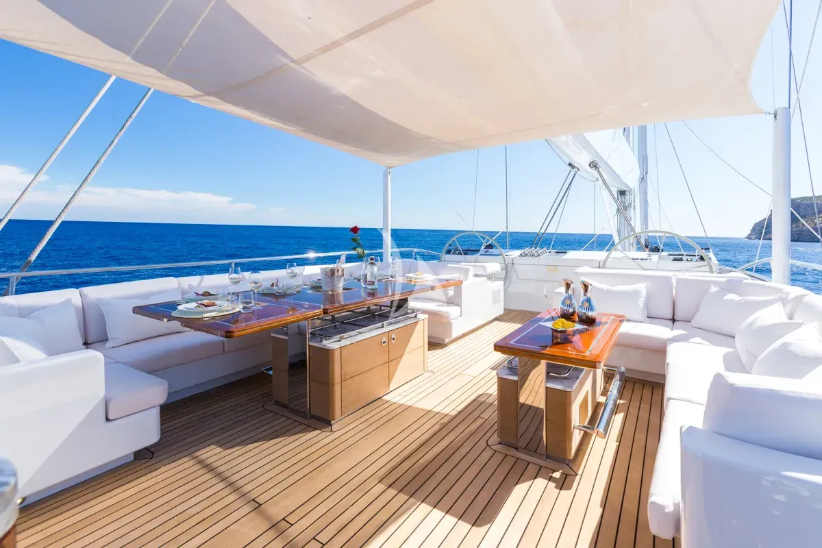 Q, on deck 1