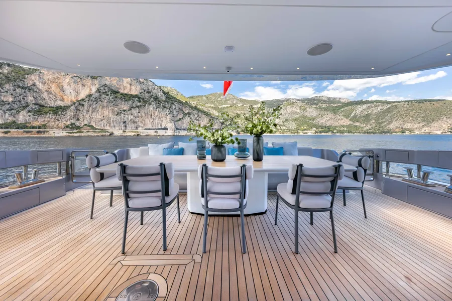 OCEAN ONE, photos 1