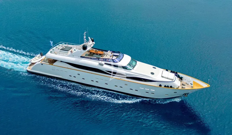 PAREAKI II, on deck 3