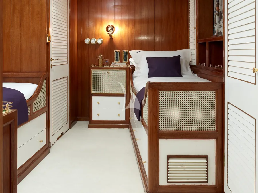 NORTHWIND II, photos 1