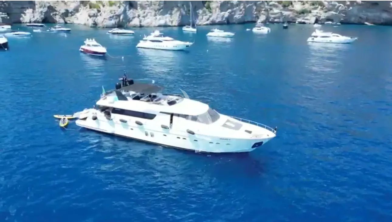 VITTORIA, on deck 1