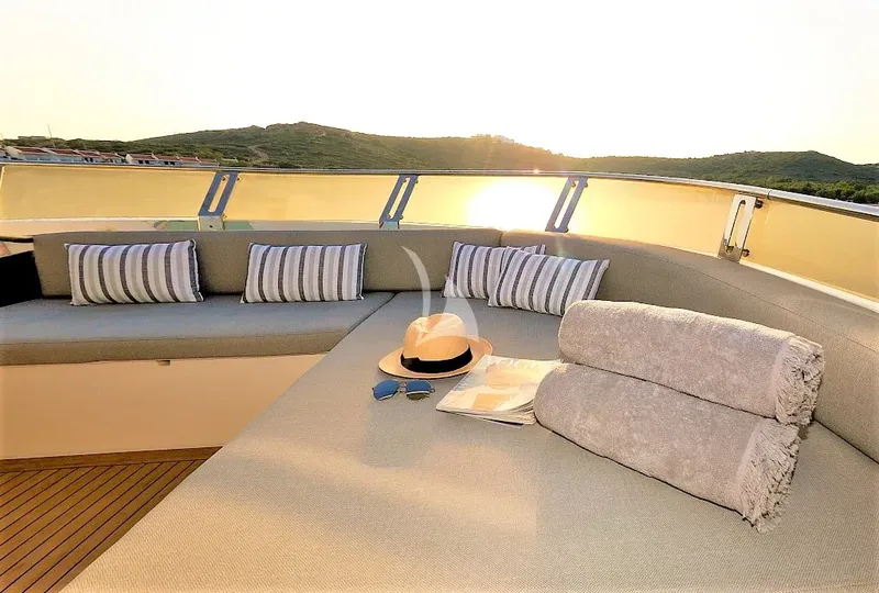 FUNSEA, on deck 5