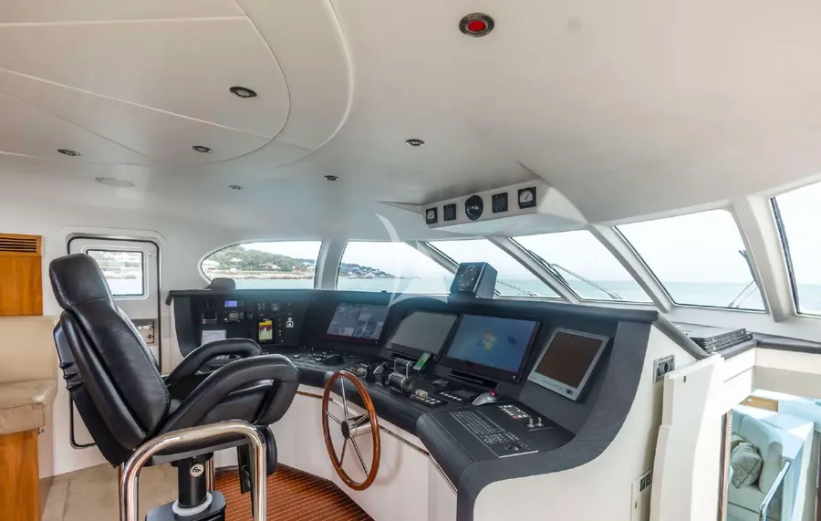 SEA BREEZE ONE, photos 1