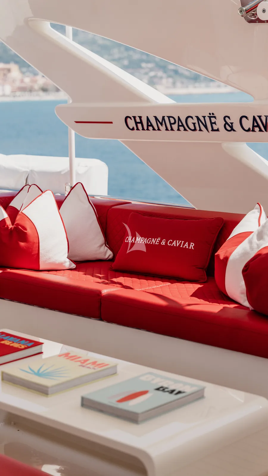 CHAMPAGNE AND CAVIAR, photos 2