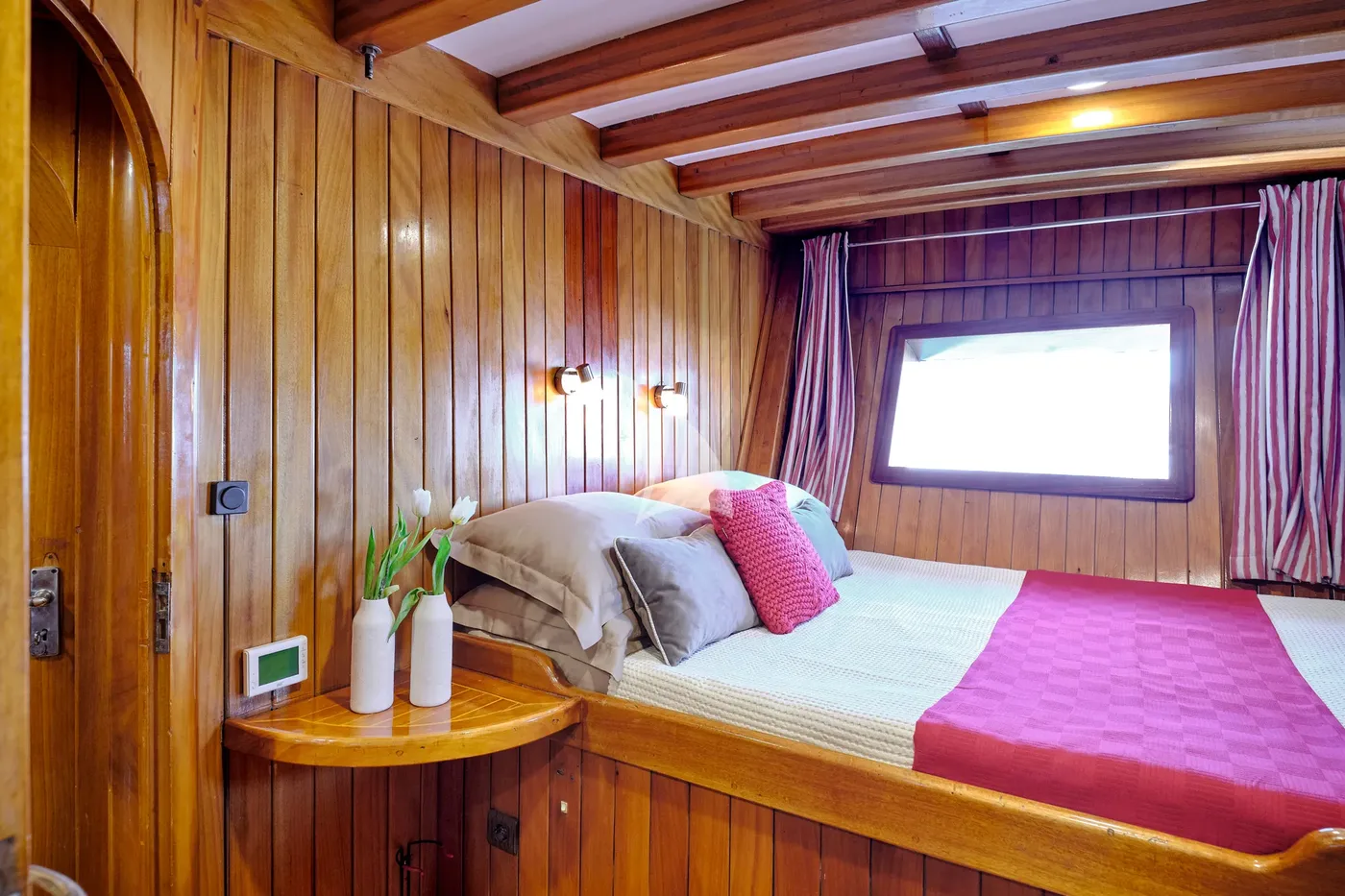 WHITE PEARL, cabins 2
