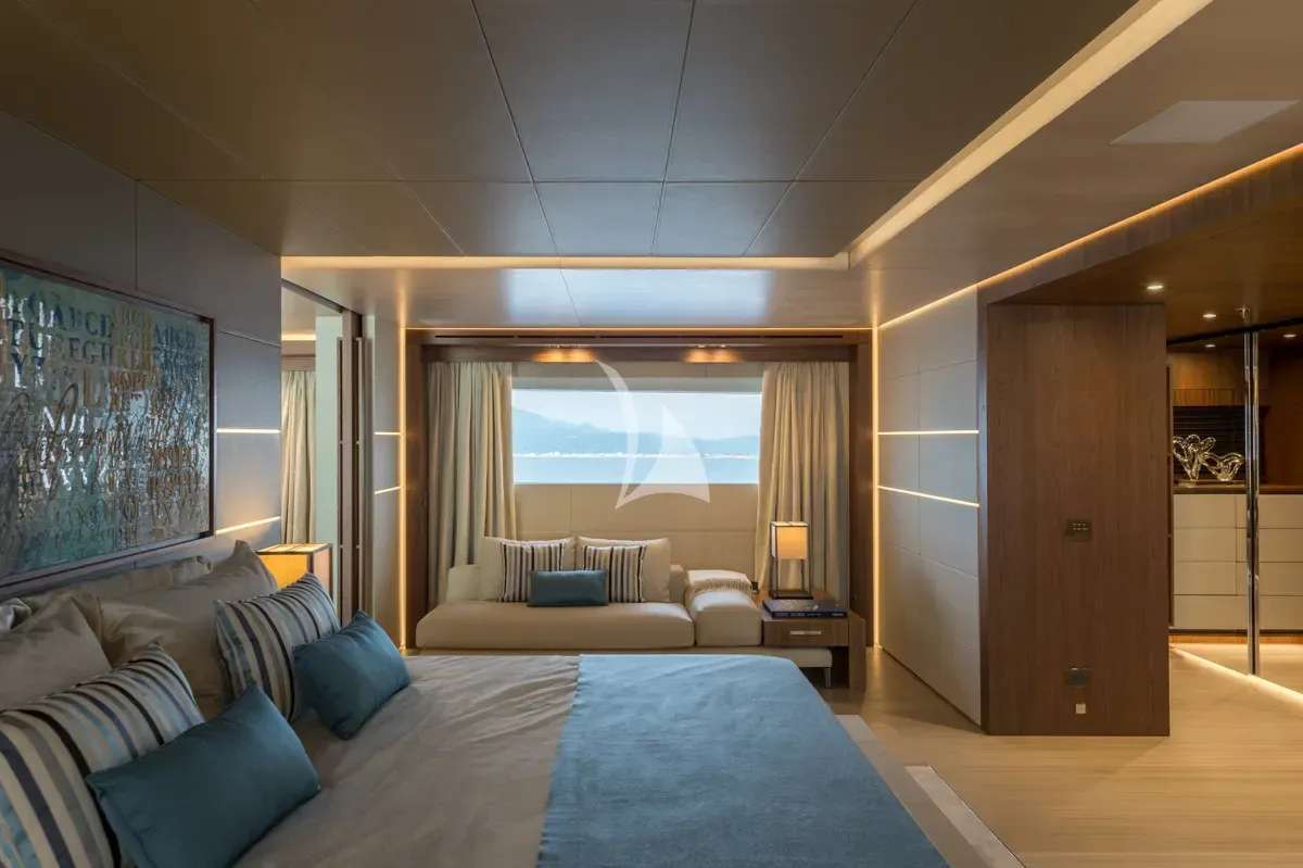 UTOPIA IV, cabins 1