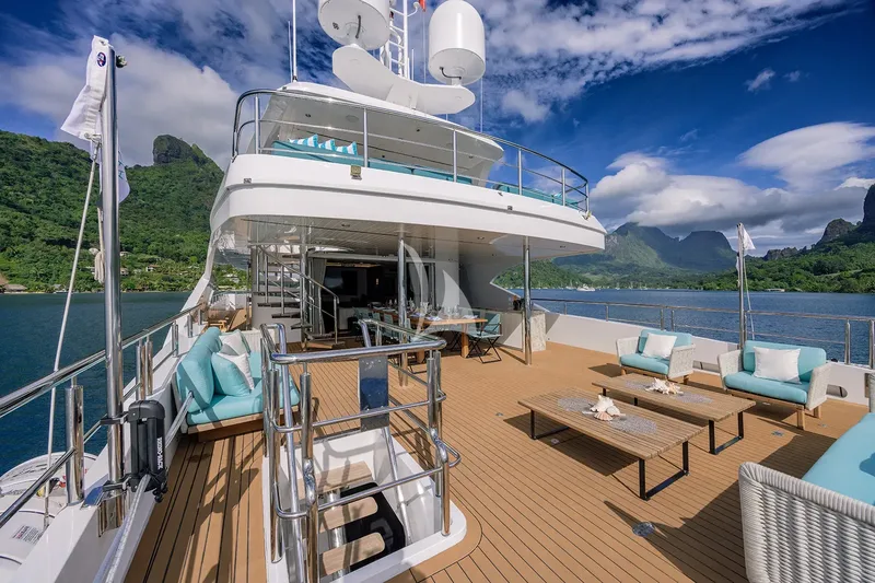BIG SKY, on deck 6