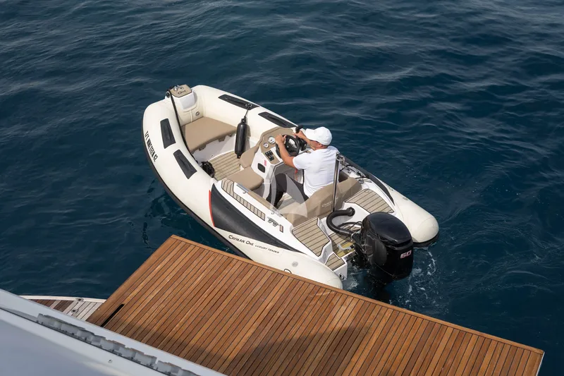 ASTONSEA (EX NINETEEN 42), watertoys 3