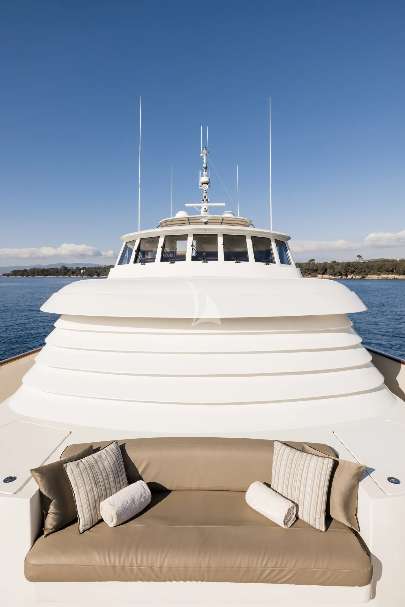 ORIZZONTE, on deck 2