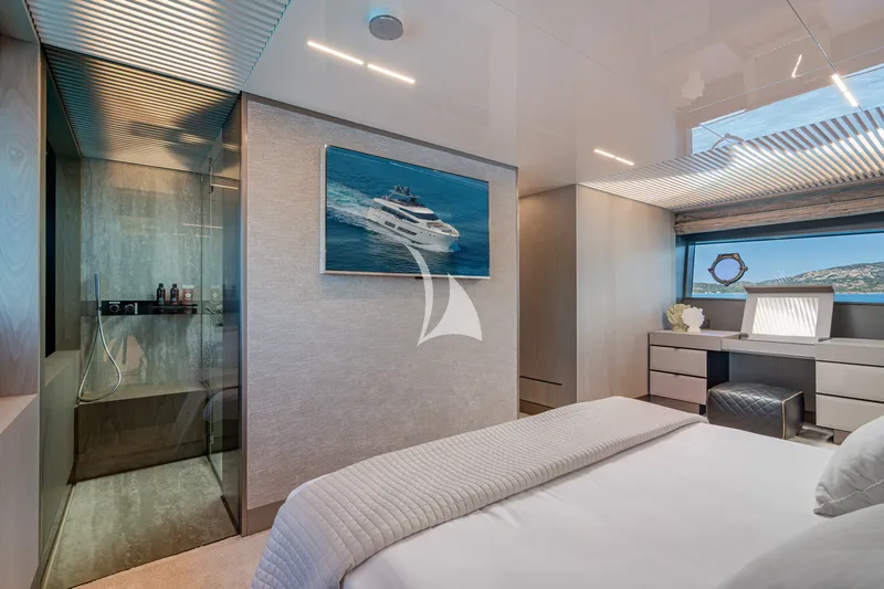 E3, cabins 3