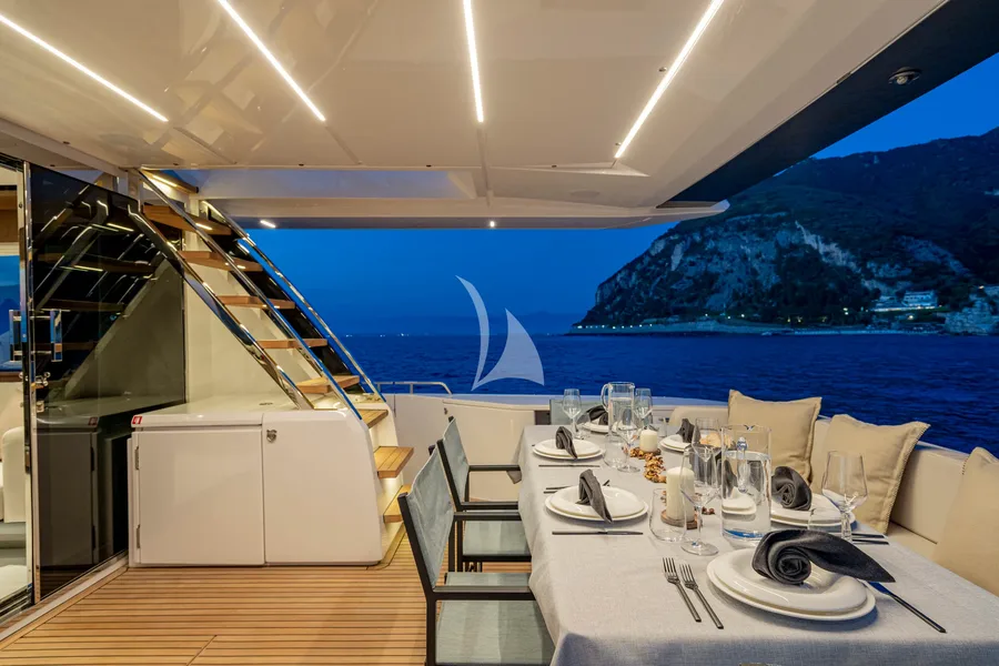 SEA DIAMOND, photos 5