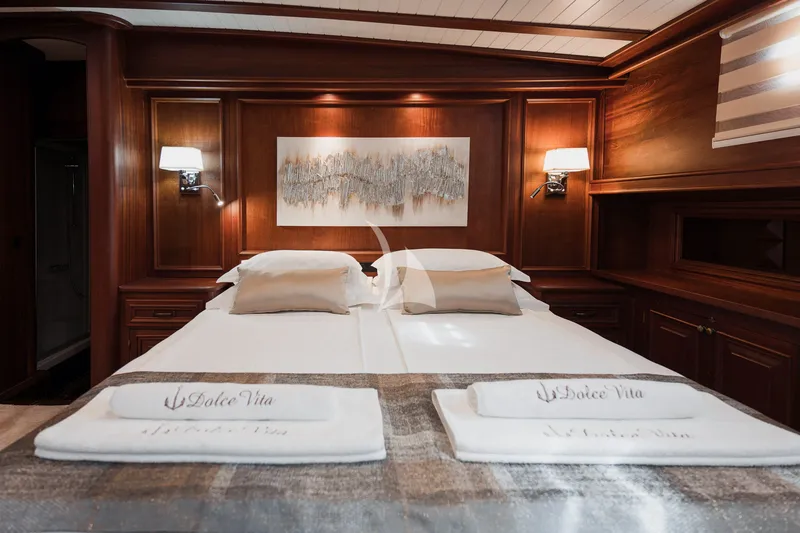 DOLCE VITA, cabins 5