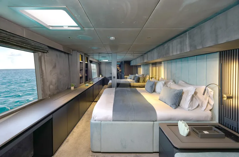 SHADES OF GREY, cabins 4