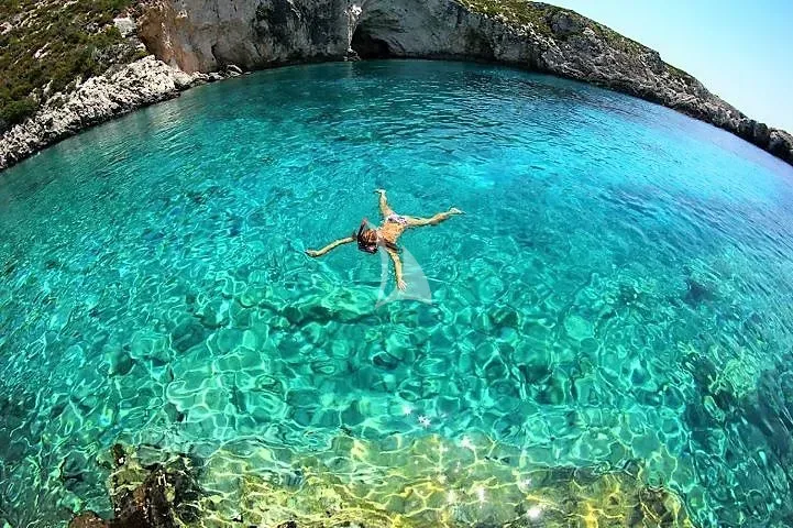 QUESTA E VITA, photos 1