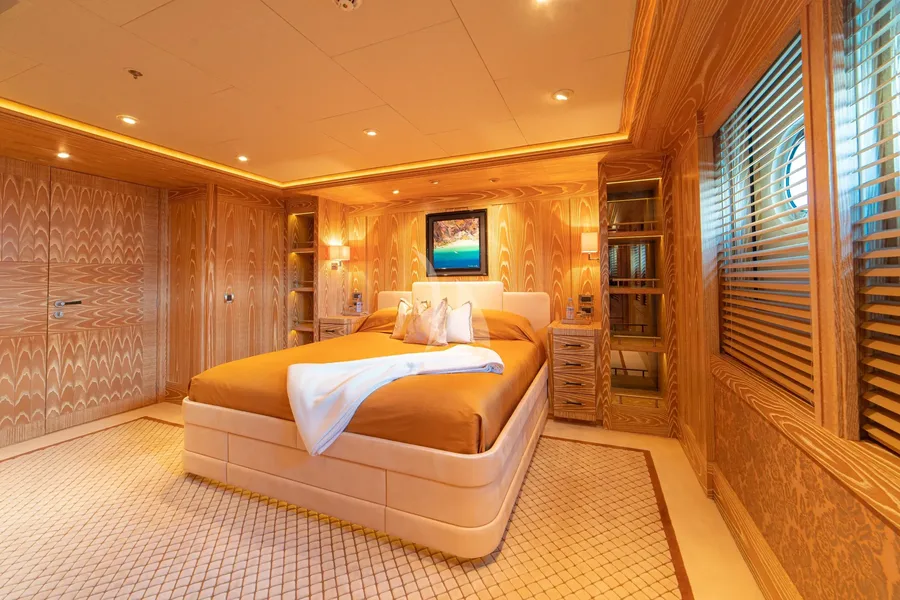TRIDENT, photos 3