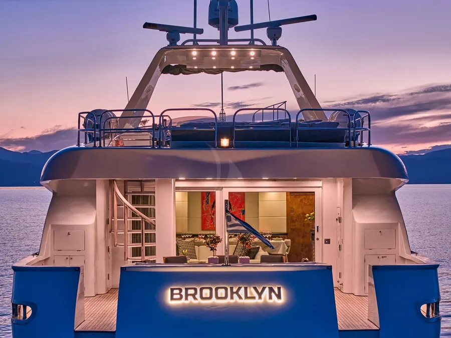 BROOKLYN, photos 5