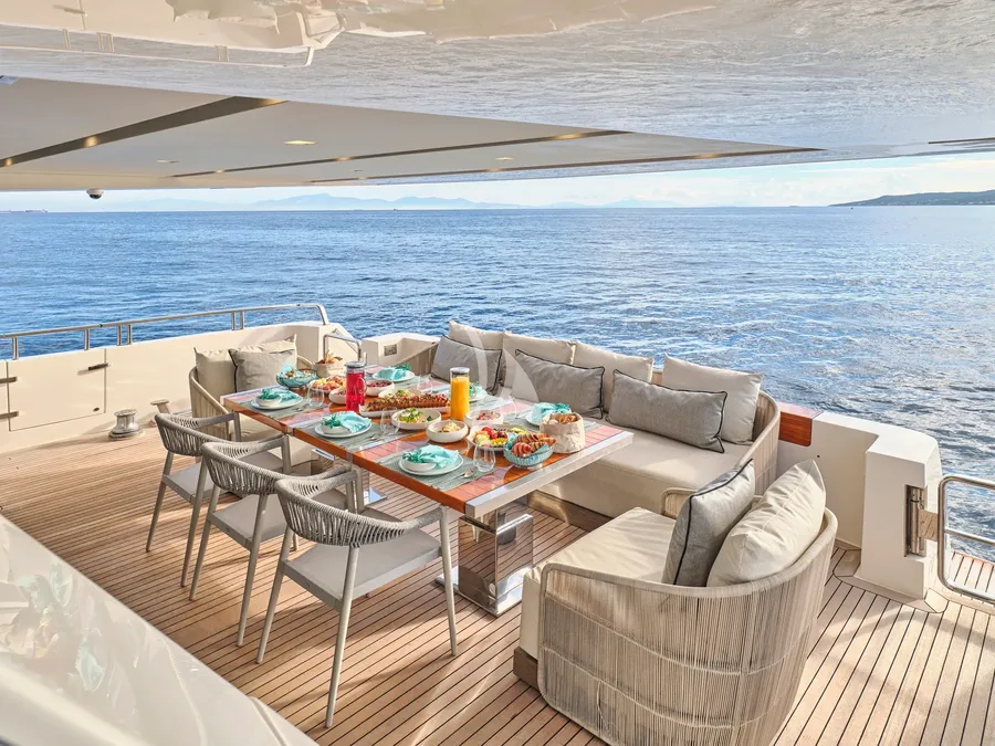 GOLDEN YACHT, photos 6