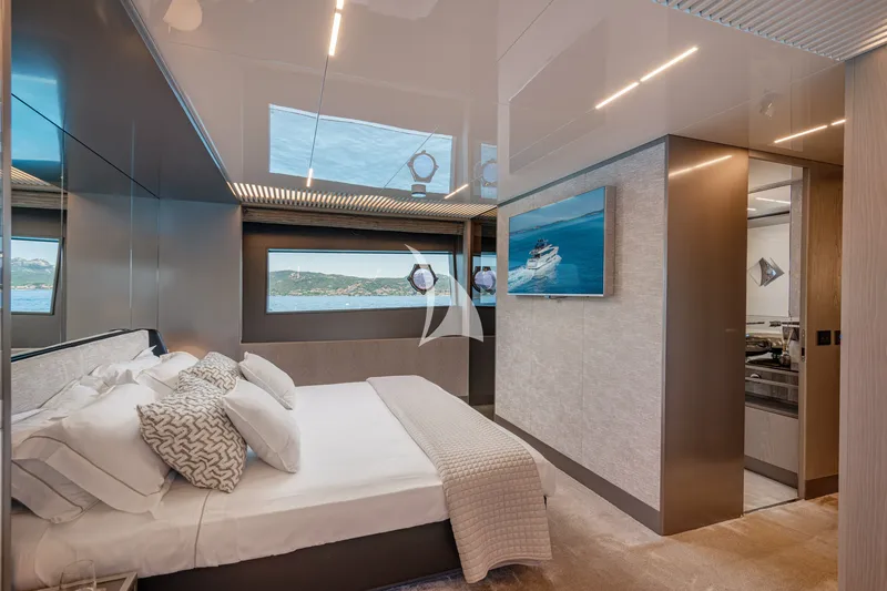 E3, cabins 2