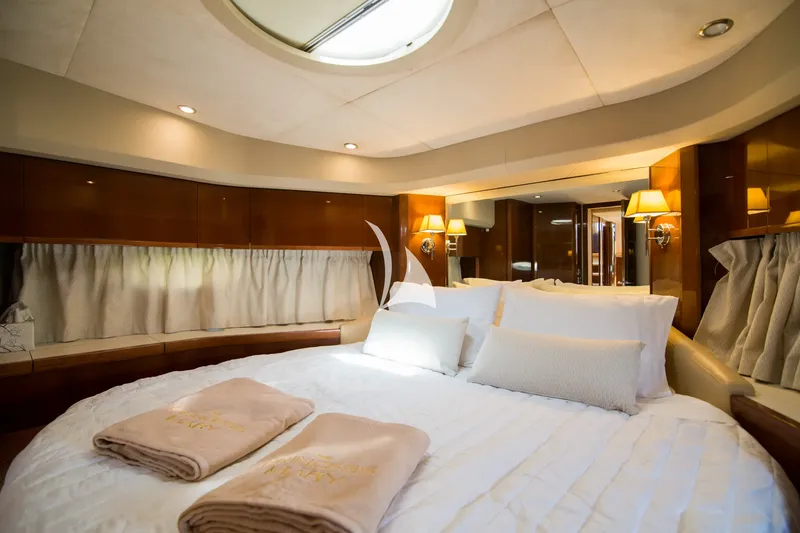 MOJO, cabins 4