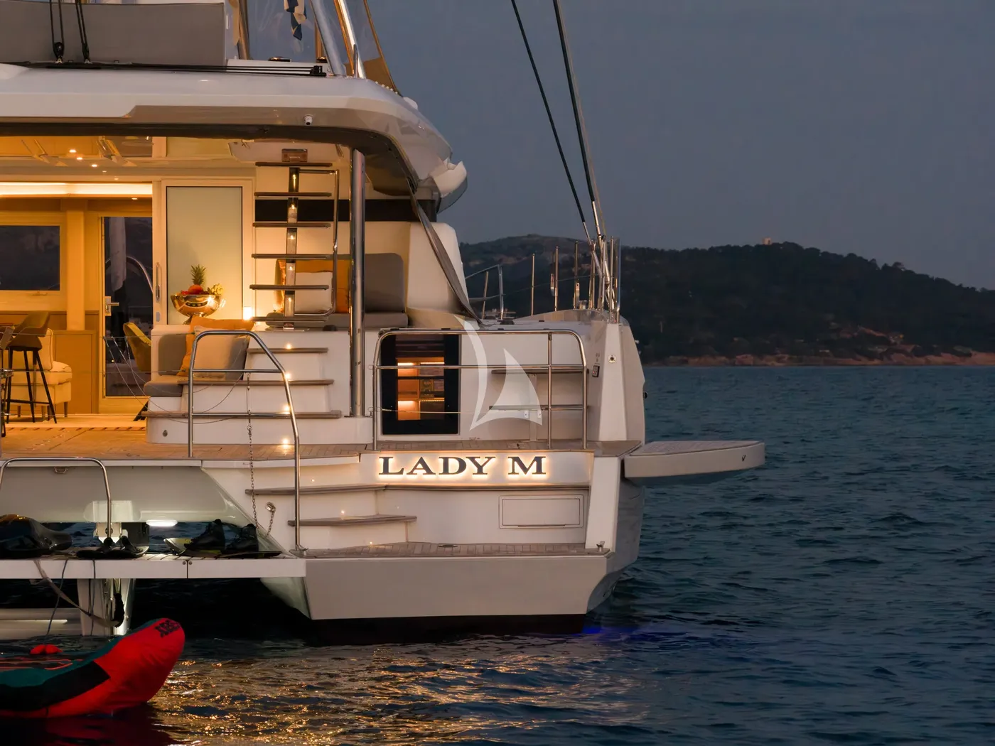 LADY M, photos 2