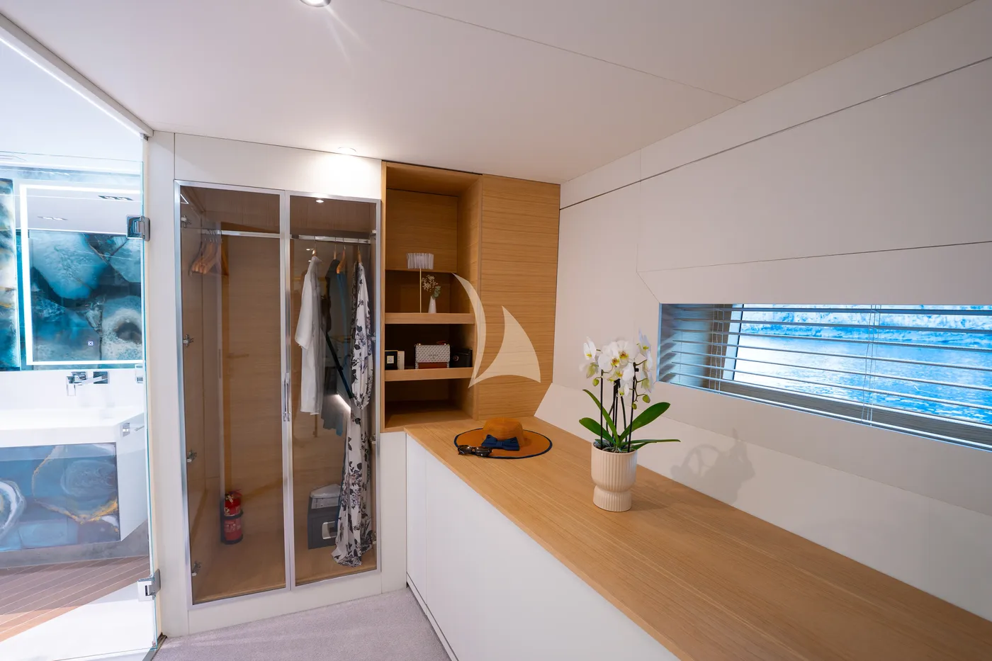 RENATA, cabins 2
