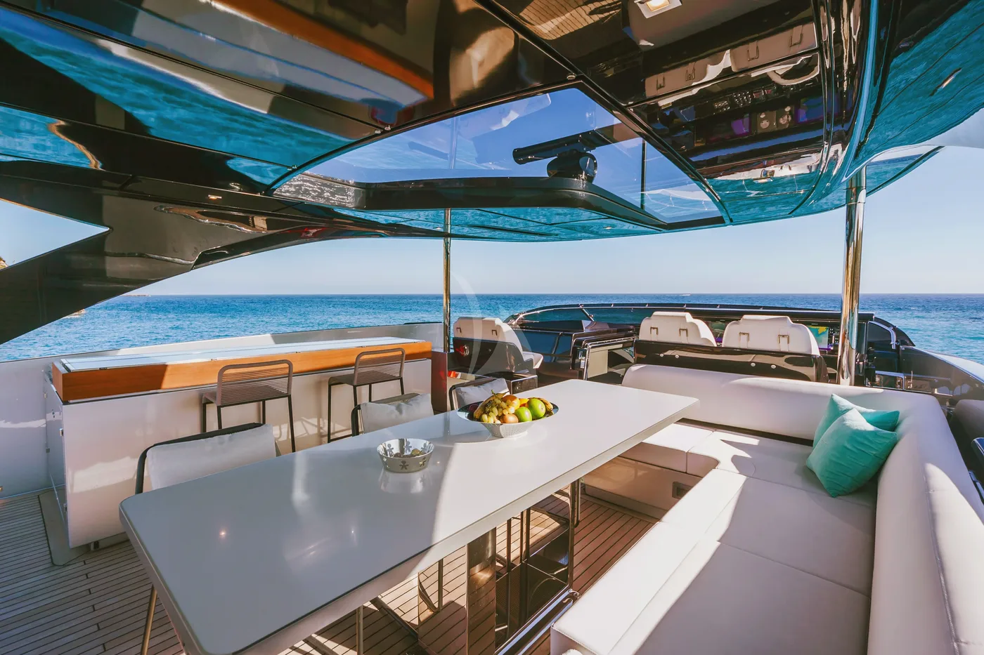 BARRACUDA III, inside 1