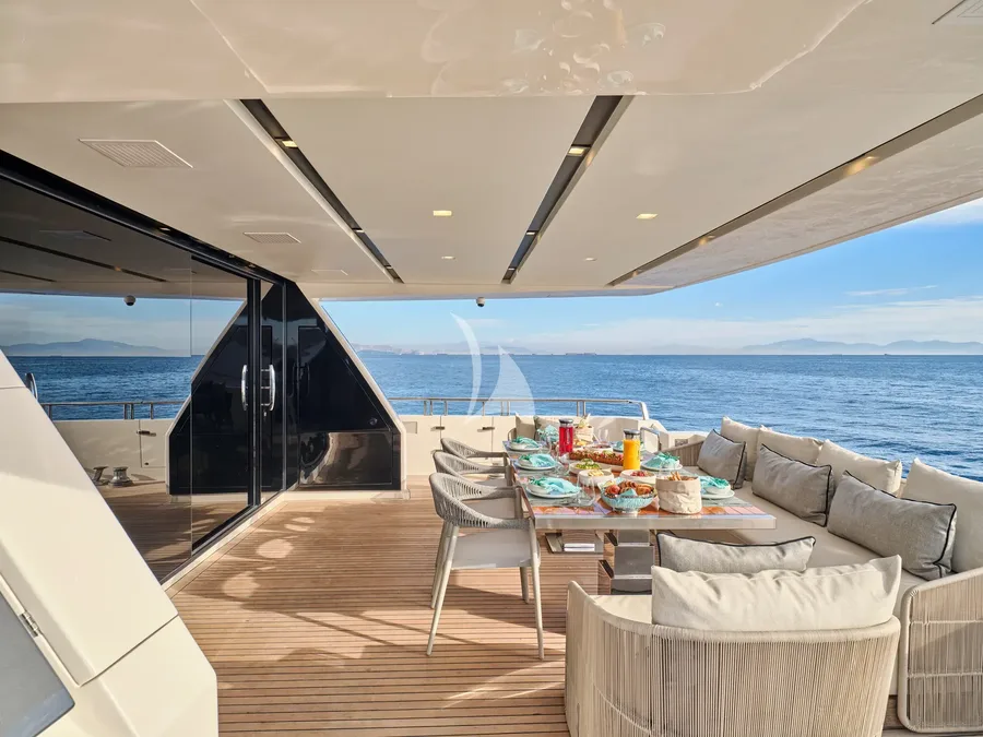 GOLDEN YACHT, photos 5