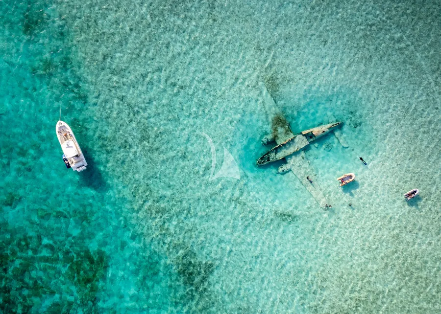 MAMBO, photos 6