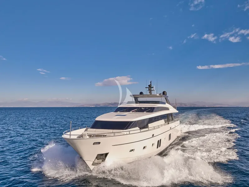 GOLDEN YACHT, all photos 2