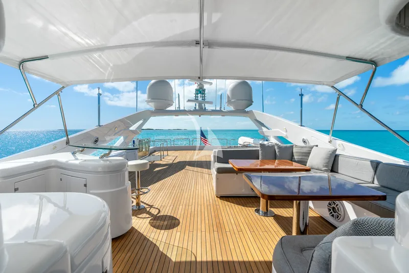 MAMBO, on deck 6
