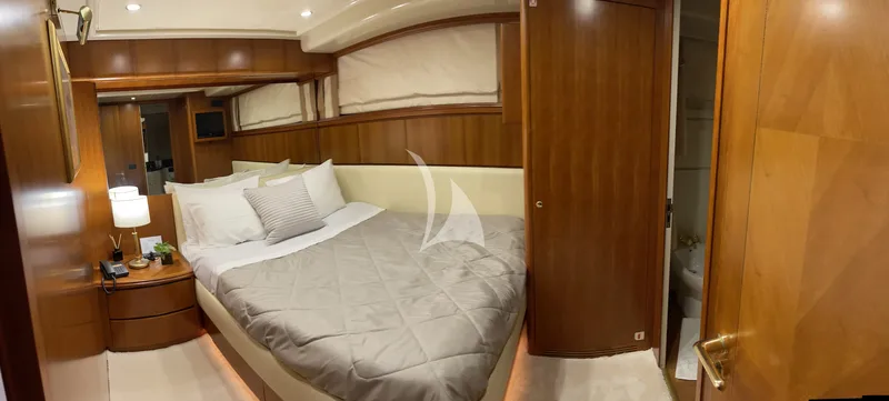 ILLYA F, cabins 6