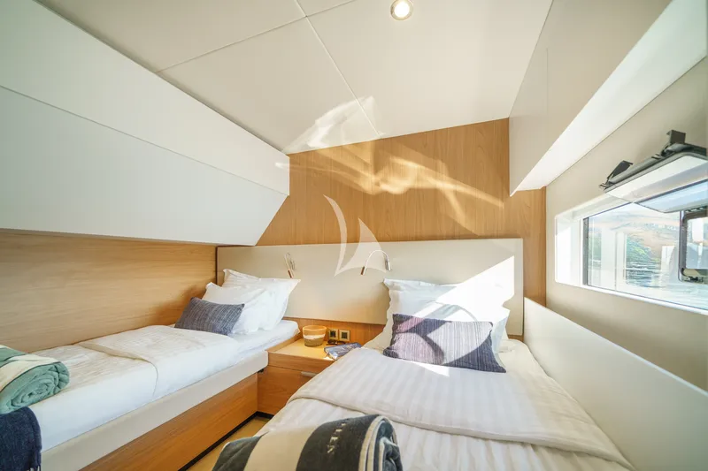 FARBEN, cabins 6