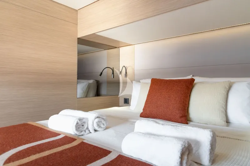 WISH, cabins 6