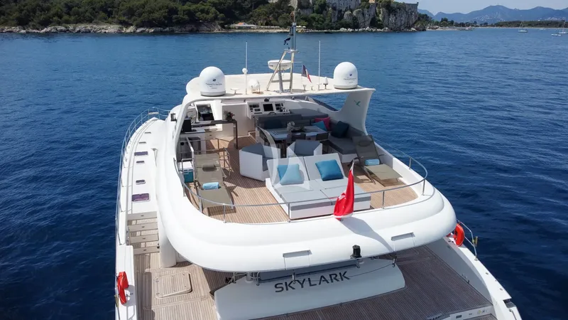 SKYLARK, on deck 3