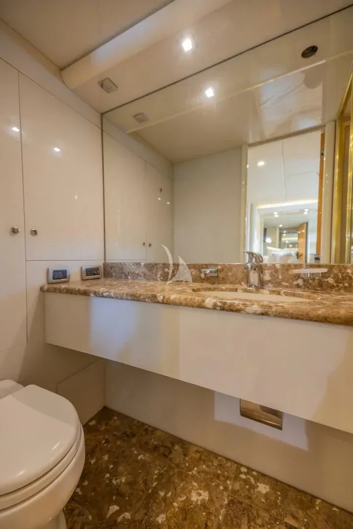 AFFORDED LEISURE, cabins 4