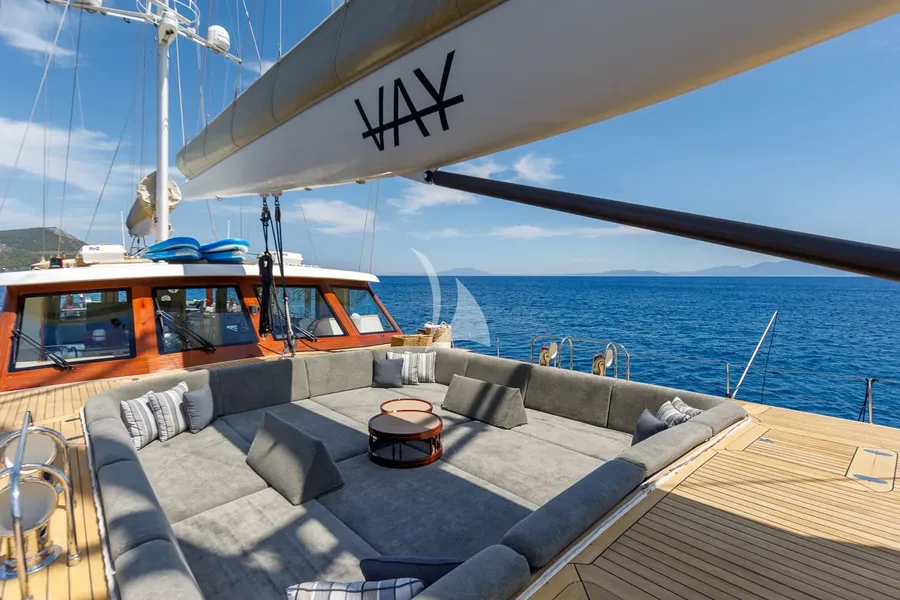 VAY, photos 4