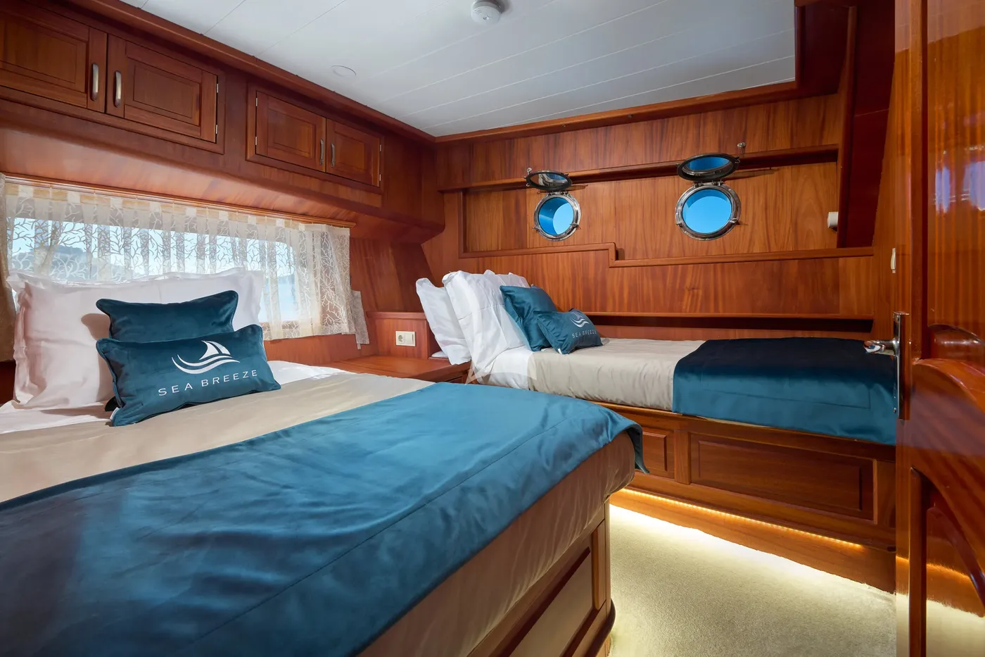 SEA BREEZE, cabins 2