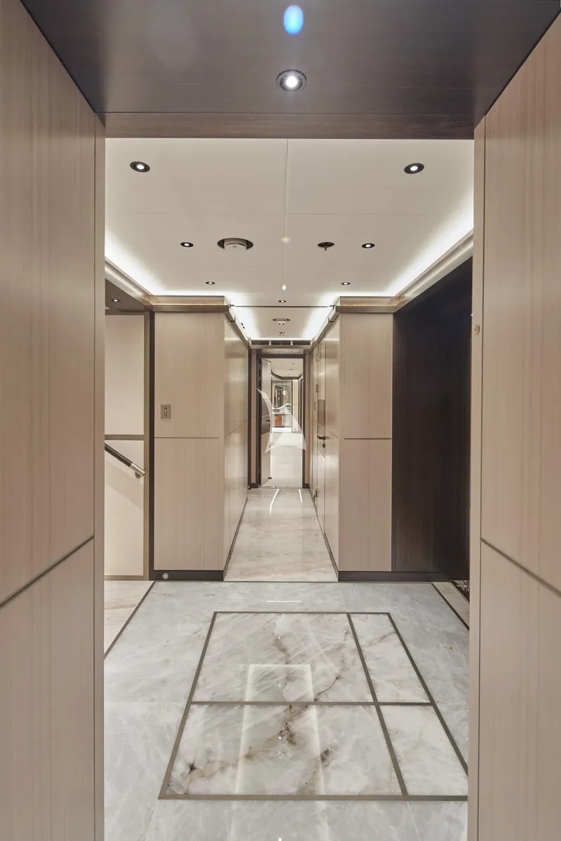 SOLEMATES, cabins 2