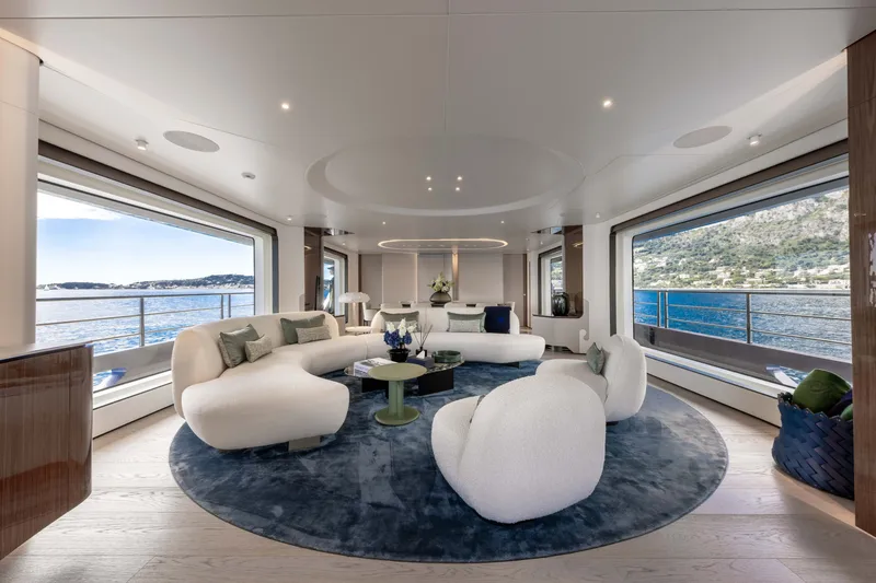 OCEAN ONE, inside 2
